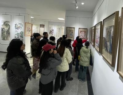 美术学院师生赴曲阜鲁郡艺术馆开展文化交流活动